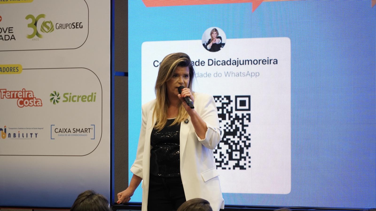 Palestra de Ju Moreira na FESÍNDICO
